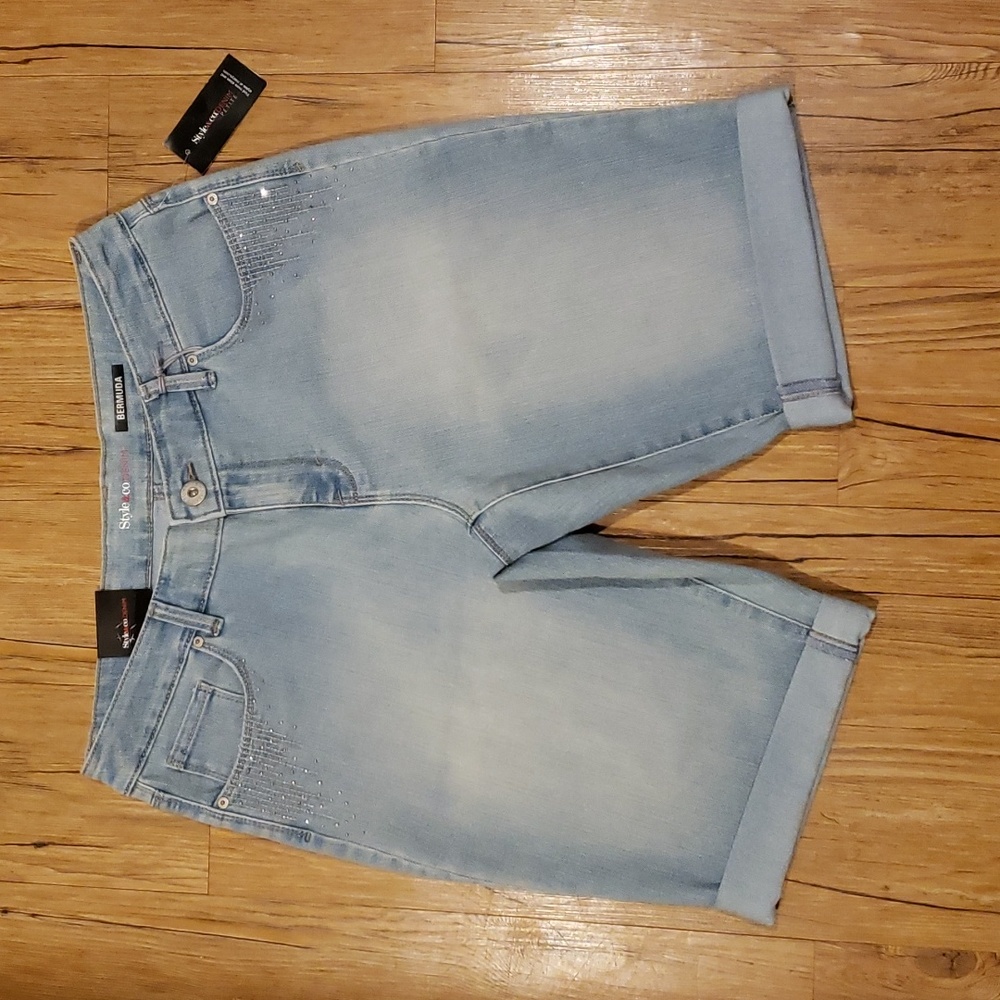 Style & Company Short